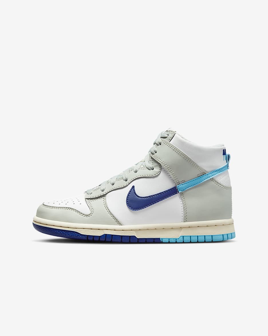 Nike Dunk High SE Older Kids Shoes. Nike ID